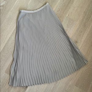 Wilfred Twirl Midi Skirt Aritzia Large Grey